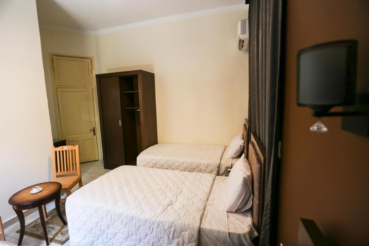 Valencia Boutiqe * Le Caire